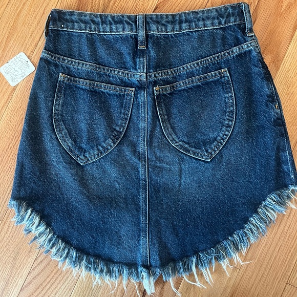 We the free Bailey denim hemmed skirt - Picture 3 of 10